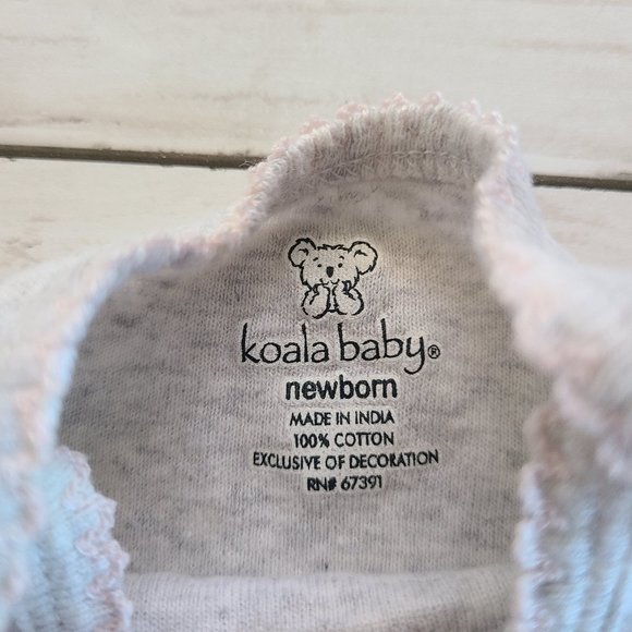 ♡ 5/$20 - Koala Baby Girl's Gray Shine Like a Star Print Short Sleeve Bodysuit - Picture 4 of 7